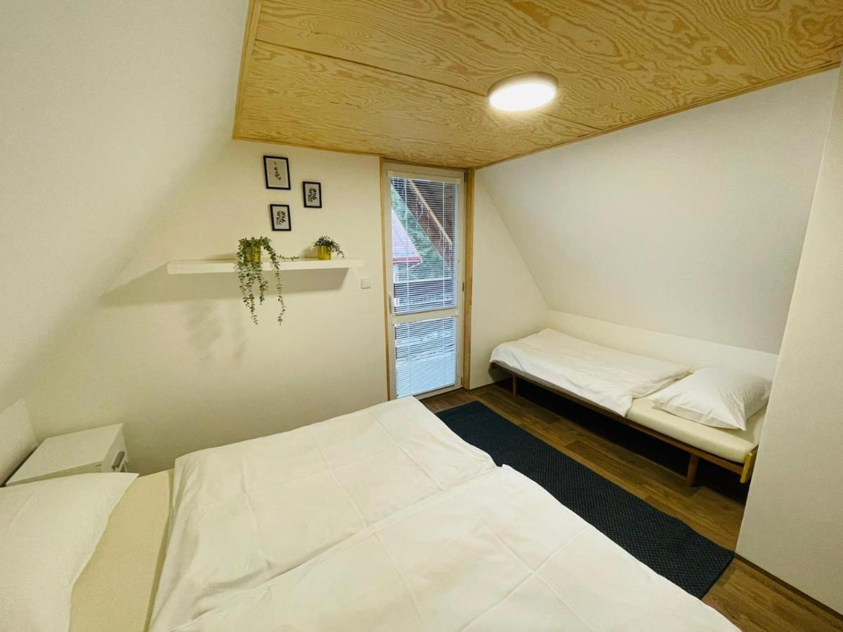 Lesna Apartment *